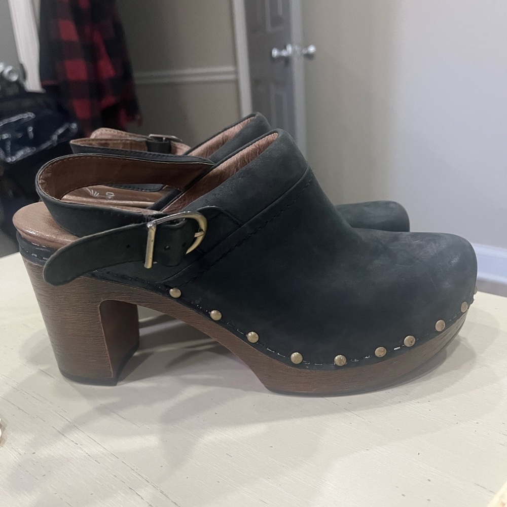 Black Dansko Slingback Heel Clogs Sz 39